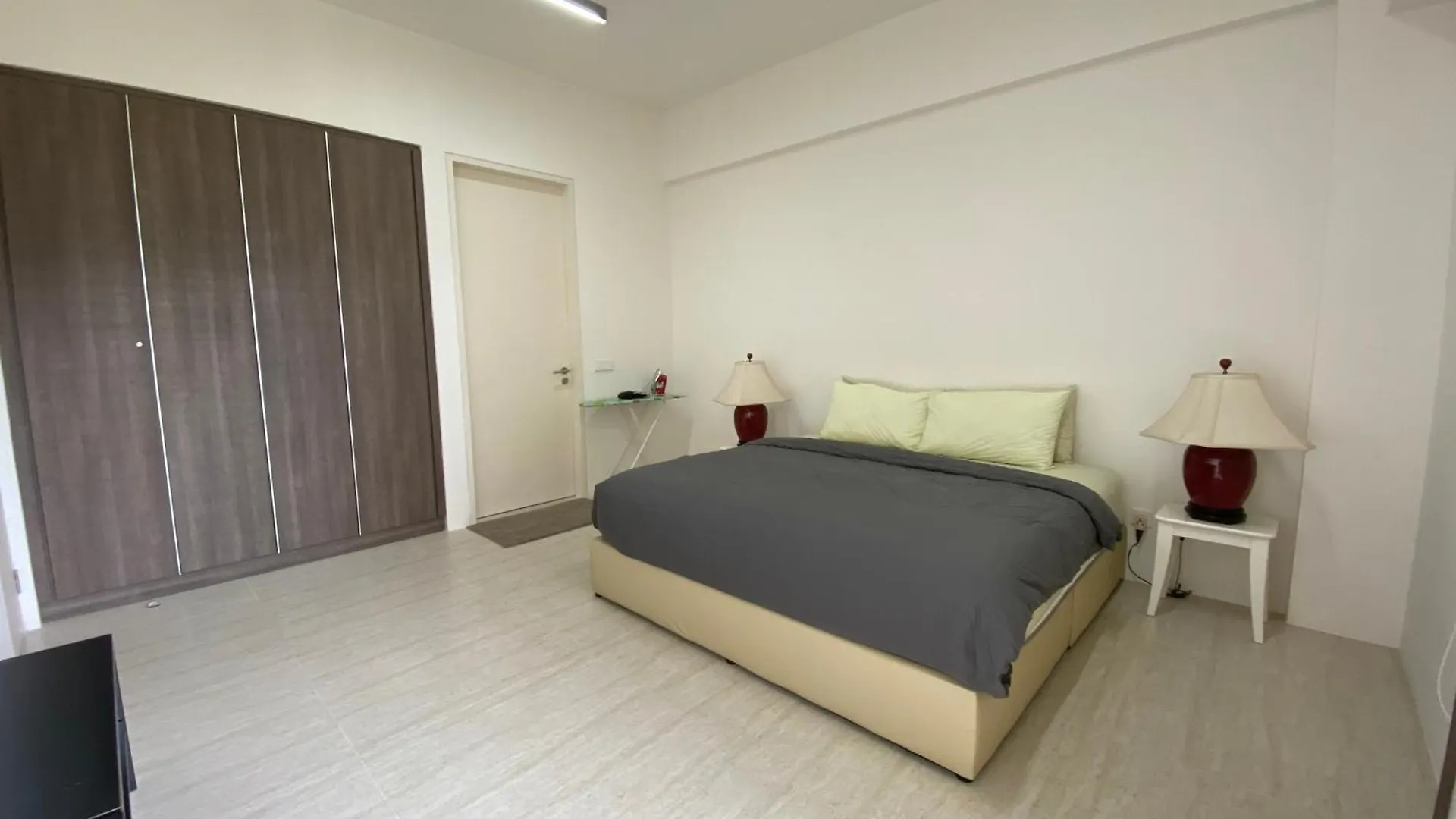 By The Sea Cozy Beachfront Home 253 바투 페링기 0*,  말레이시아