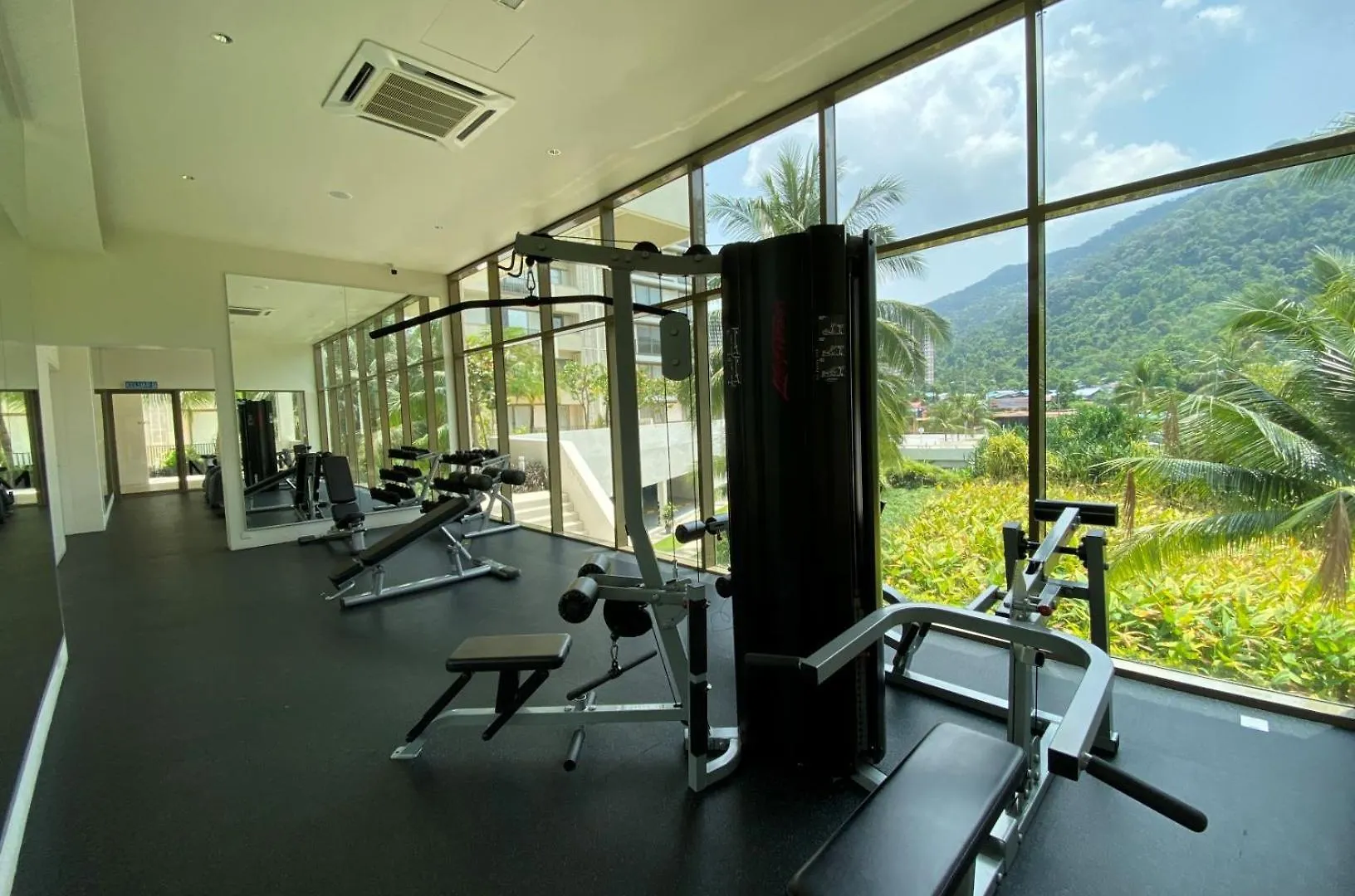 By The Sea Cozy Beachfront Home 253 바투 페링기 0*,  말레이시아