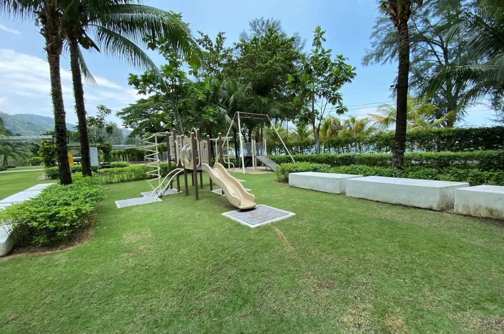 アパート By The Sea Cozy Beachfront Home 253 バツーフェリンギビーチ
